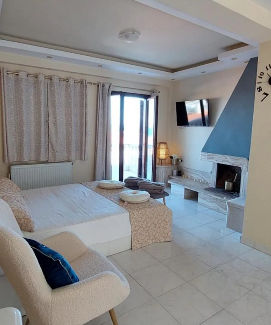 Artemis Apartments Златна Гледка Към Морето Polychrono