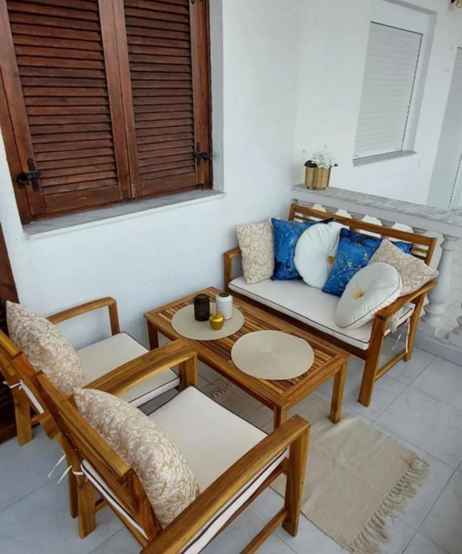 Artemis Apartments Златна Гледка Към Морето Polychrono